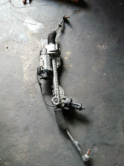 Vendo caixa de direção eléctrica bmw e90 /91 (são iguais).