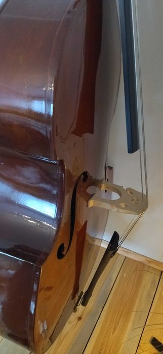 Kontrabas 4/4 drewniany z Filharmonii Lwowskiej.