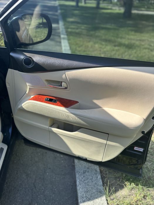 Продам Lexus RX350