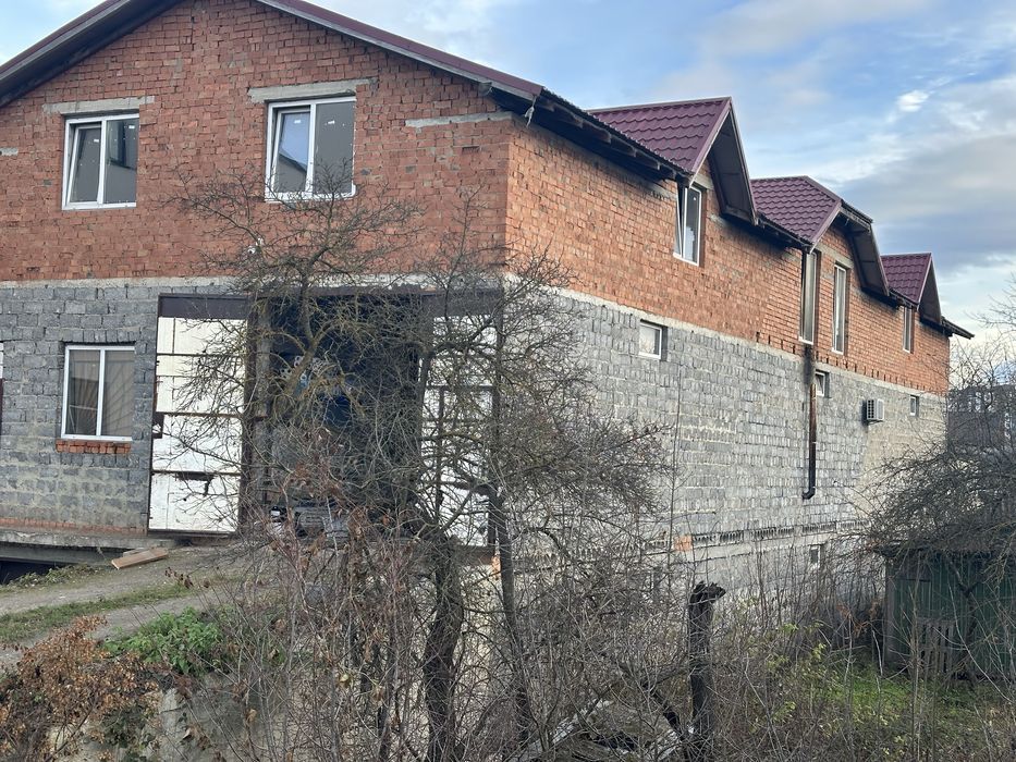 Здам приміщення під склад вул. Набережна 290м2