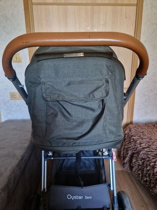 Коляска Oyster Zero. 

Коляска гарної якості. Всі механізми та застібк