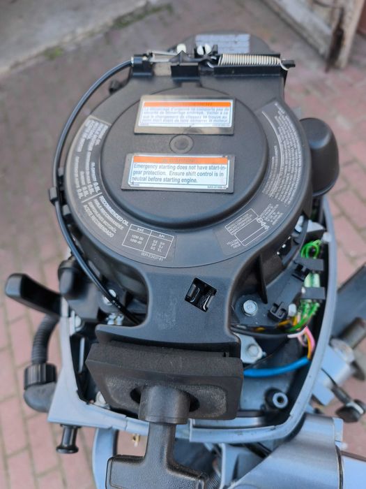 Silnik zaburtowy do łodzi Yamaha 8kM