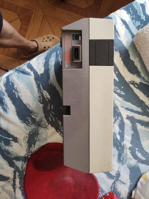 Nintendo NES Anos 80 + Super Mario Bros + Robô R.O.B. (Edição Colecionador)