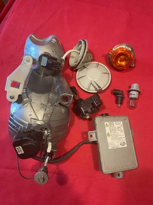 Balastro e lãmpadas de Farolim Direito Mitsubishi Grandis