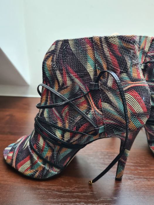 Piekne Kazar r. 40 peep toe