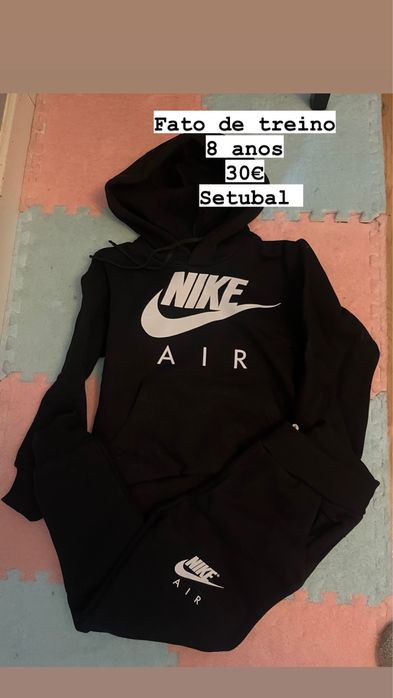 Fatos de treino crinça