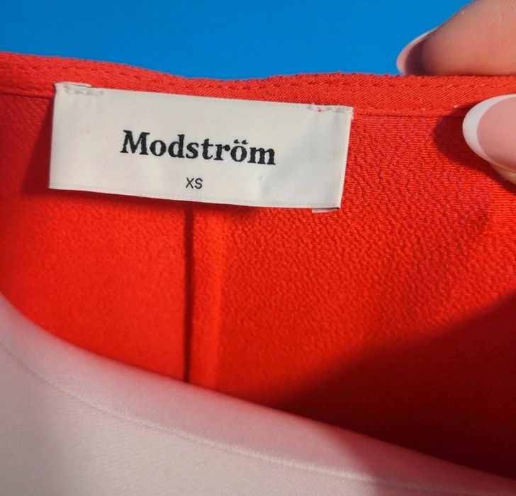 Piękna czerwona sukienka marki premium 100% wiskoza
