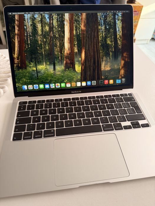 Apple Macbook Air 13 2020r 8/256 4H BATERIA