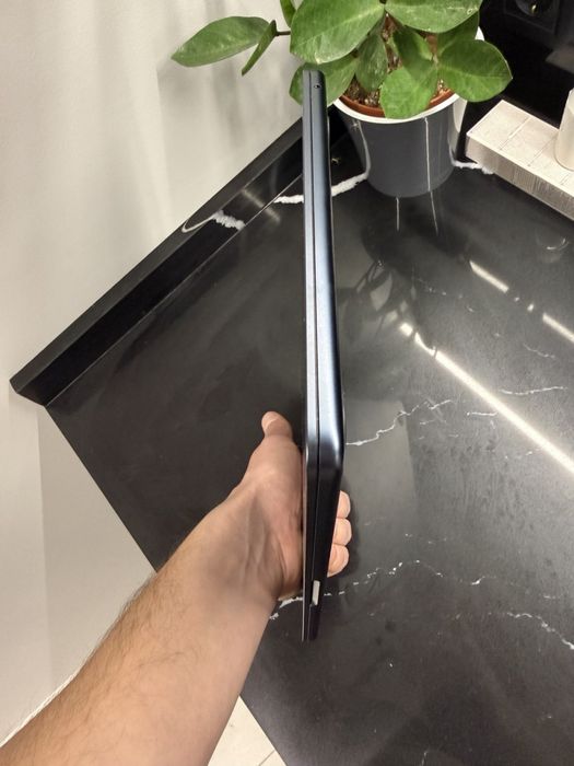 MacBook Air M2 13” 8/256 A2681 Midnight 2024