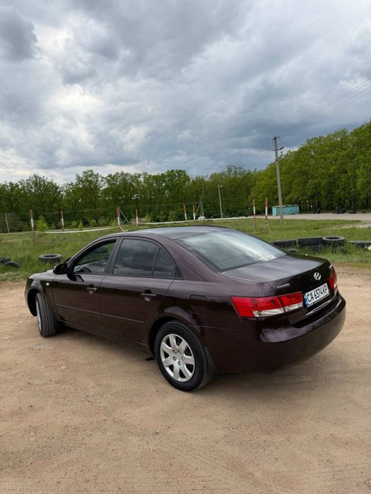 Продам хюндай соната 2006 року 2.0 бензин