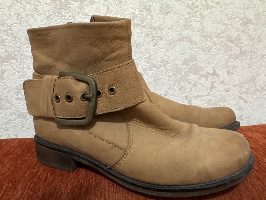 Продам черевики жіночі