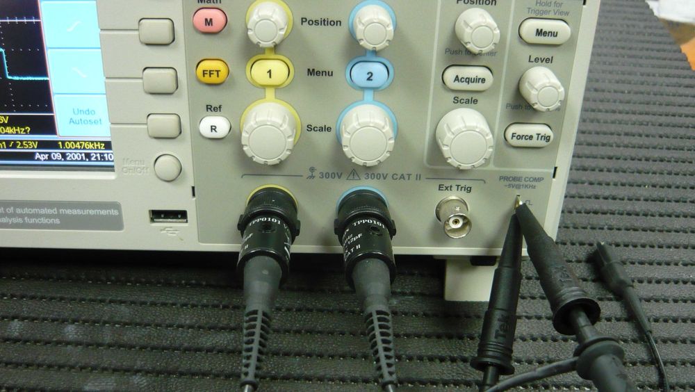 Osciloscópio digital Tektronix