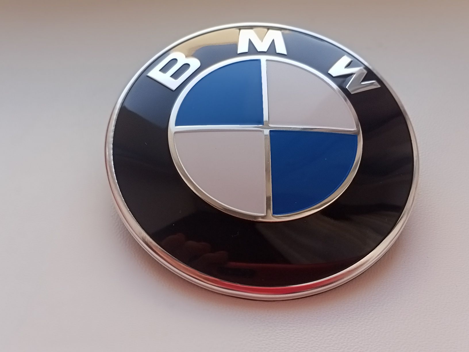 Как выглядит значок bmw x8 Как выглядит значок bmw x8