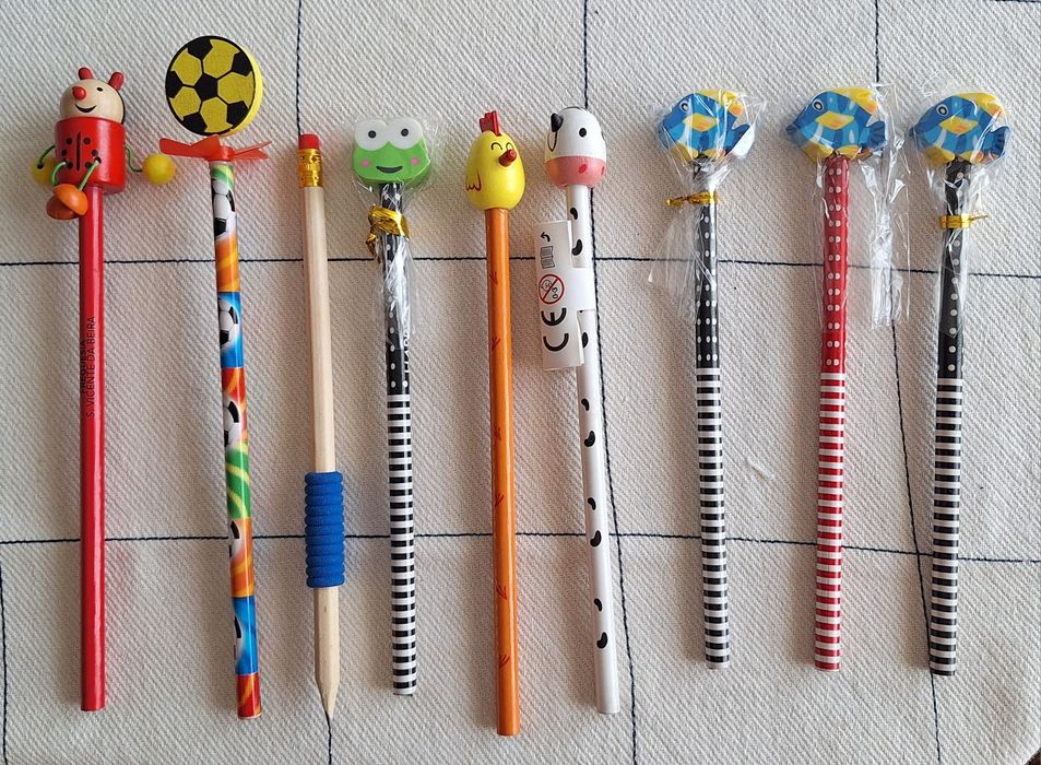 Lápis divertidos com bonecos