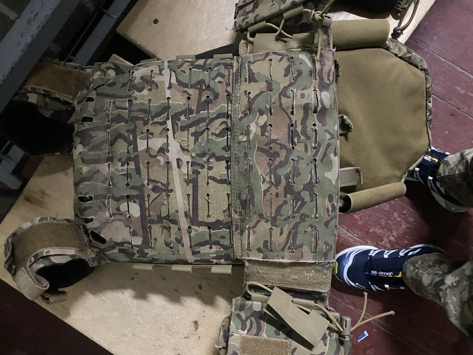 Продам плитоноску Perun7