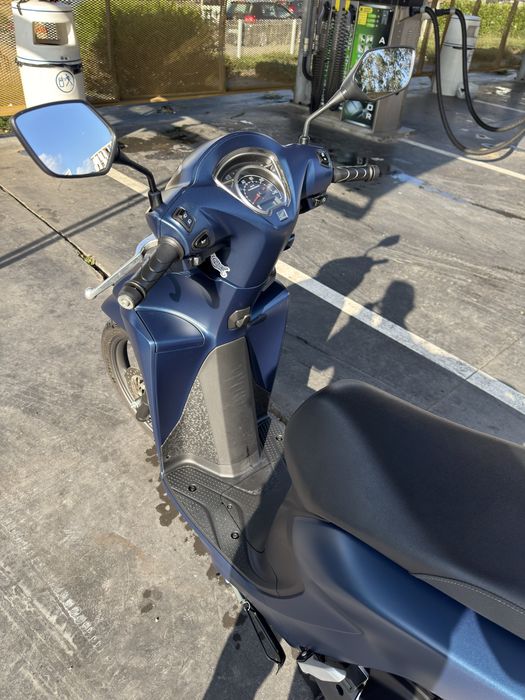 Vendo moto vision 2024