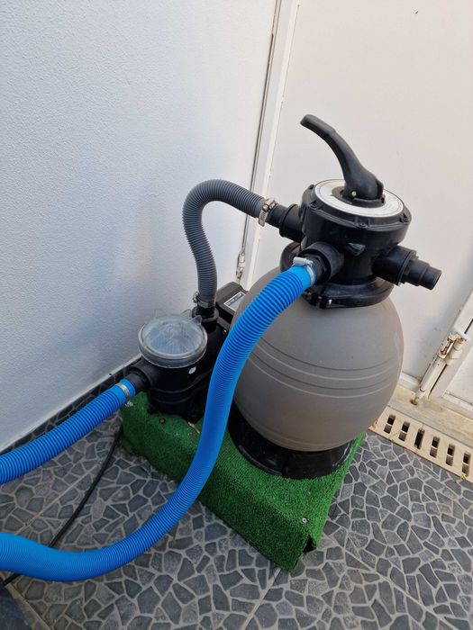 Piscina + bomba de filtro de areia