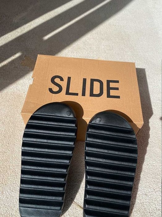 adidas Yeezy Slide R.38