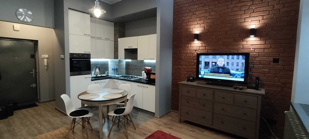 Kawalerka - Centrum (przy Galerii Łódzkiej), wyposażona + miejsce postojowe
