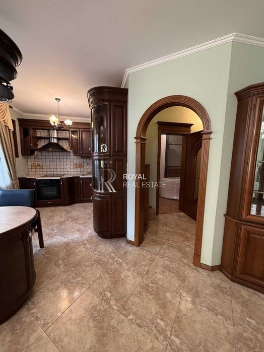 Продаж Квартири 76 м2, вул. Салютна 1б, метро Нивки, Шевченківський район