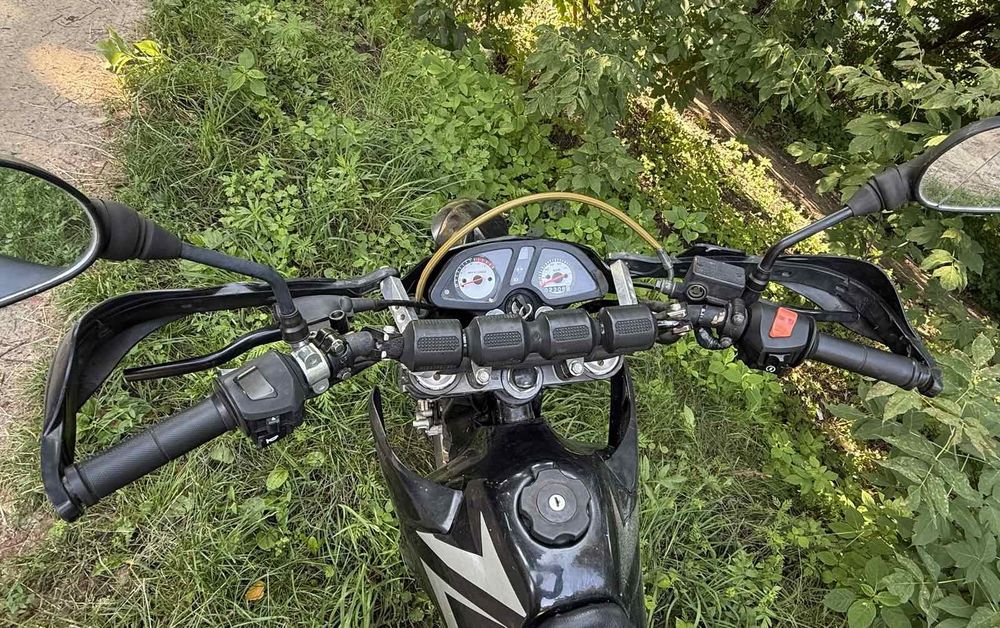 Skymoto dragon 200,(43000) Loncin lx200gy-3(38000)
