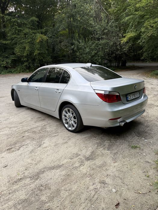 BMW e60 530D.