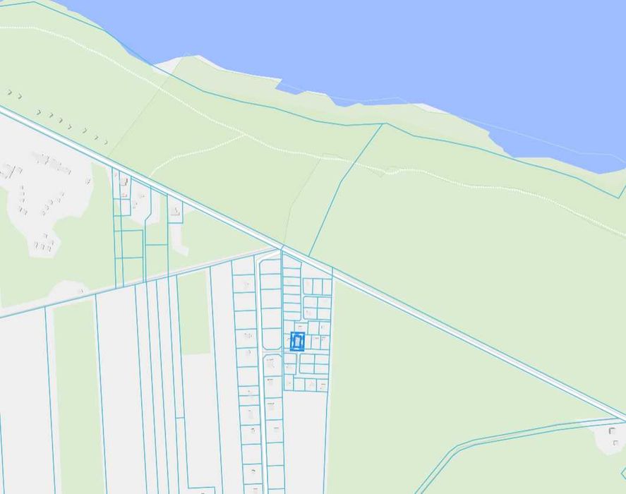 Działka nad jeziorem Lucieńskim