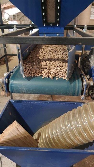 Пелети паливні (Гранули,пілети)і 6-8 мм.