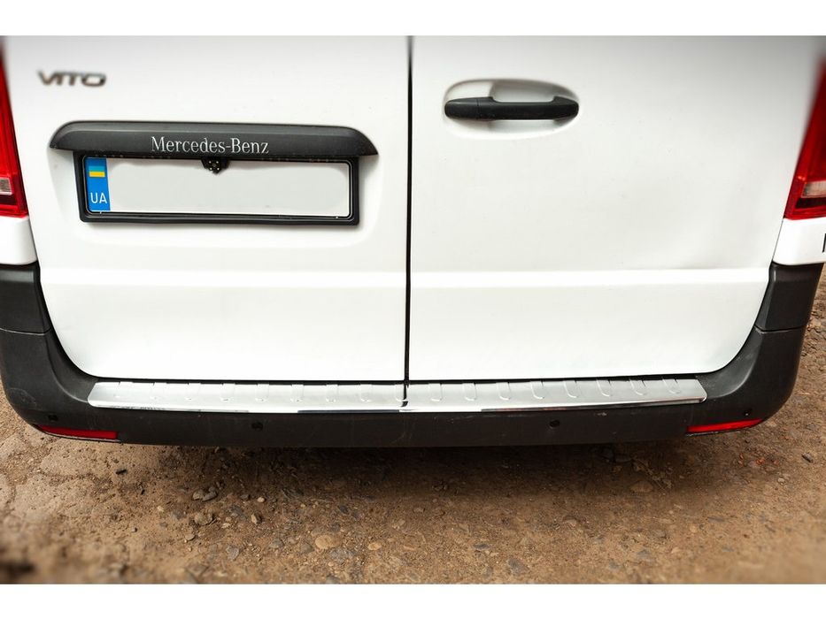 Mercedes Vito W447 Хром накладка на задний бампер Carmos (нержавейка)
