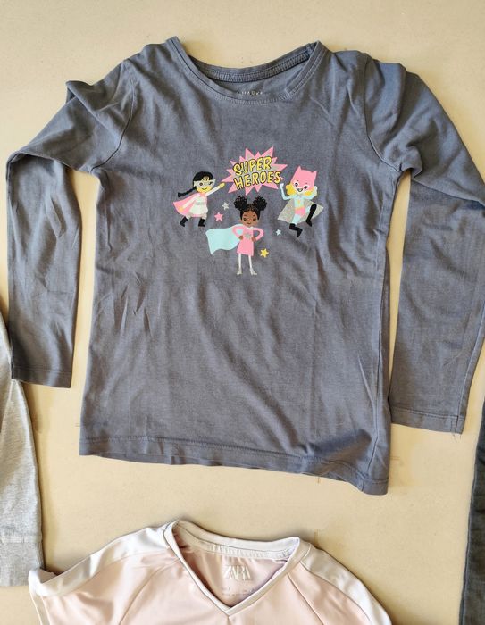 Lote de roupa para Menina (7 anos)