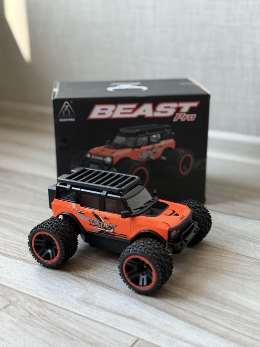 Машинка 4x4 на пульті керування | Швидка машинка до 40 км/год