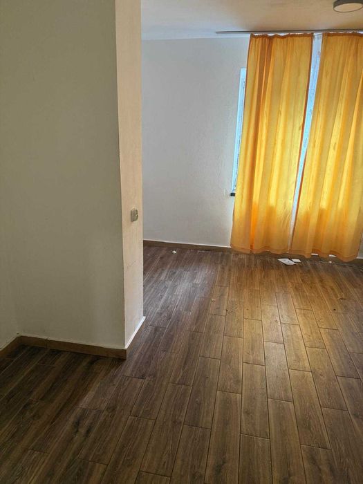 Mieszkanie na piętrze w domu