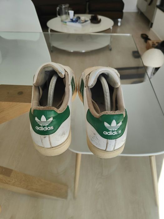 Dois pares de sapatilhas usadas, adidas, lacoste 41