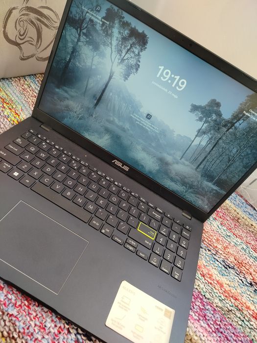 Laptop Asus  sprzedam pilnie!!!