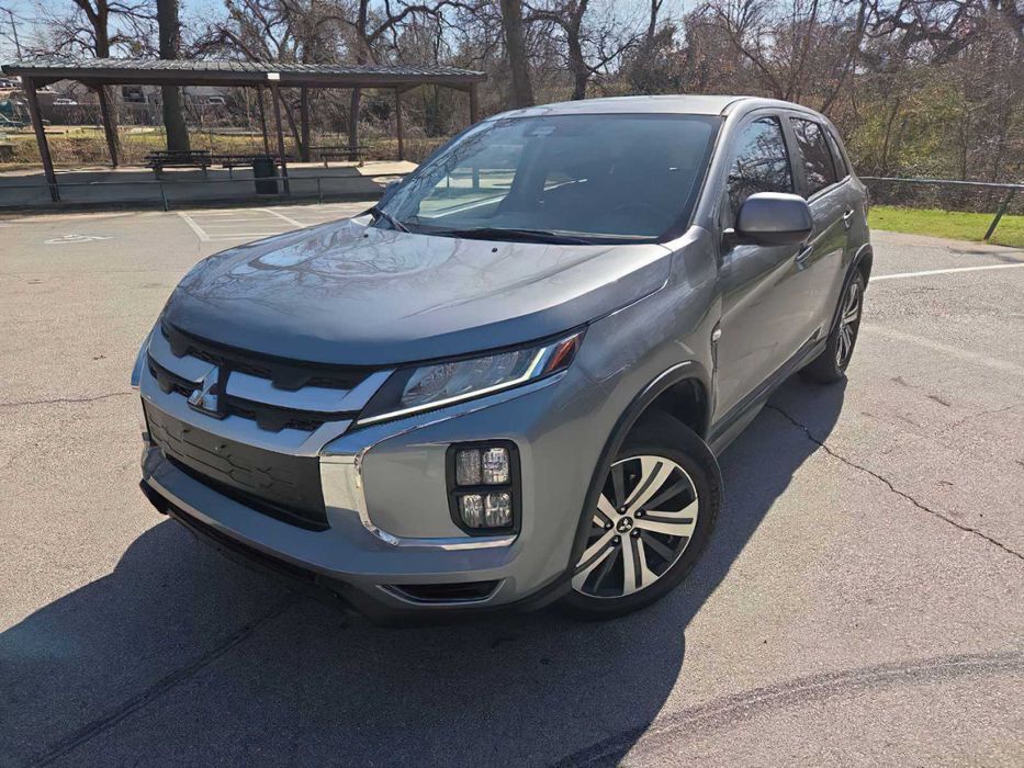 Mitsubishi Outlander Sport ES      2021