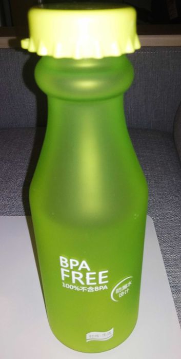 Стильная пластиковая бутылка для воды, напитков , спорта , 550 мл