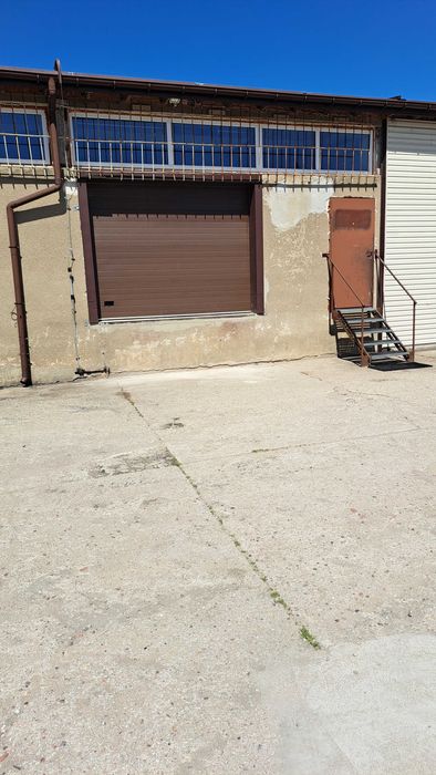 Magazyn z rampą 220 m2