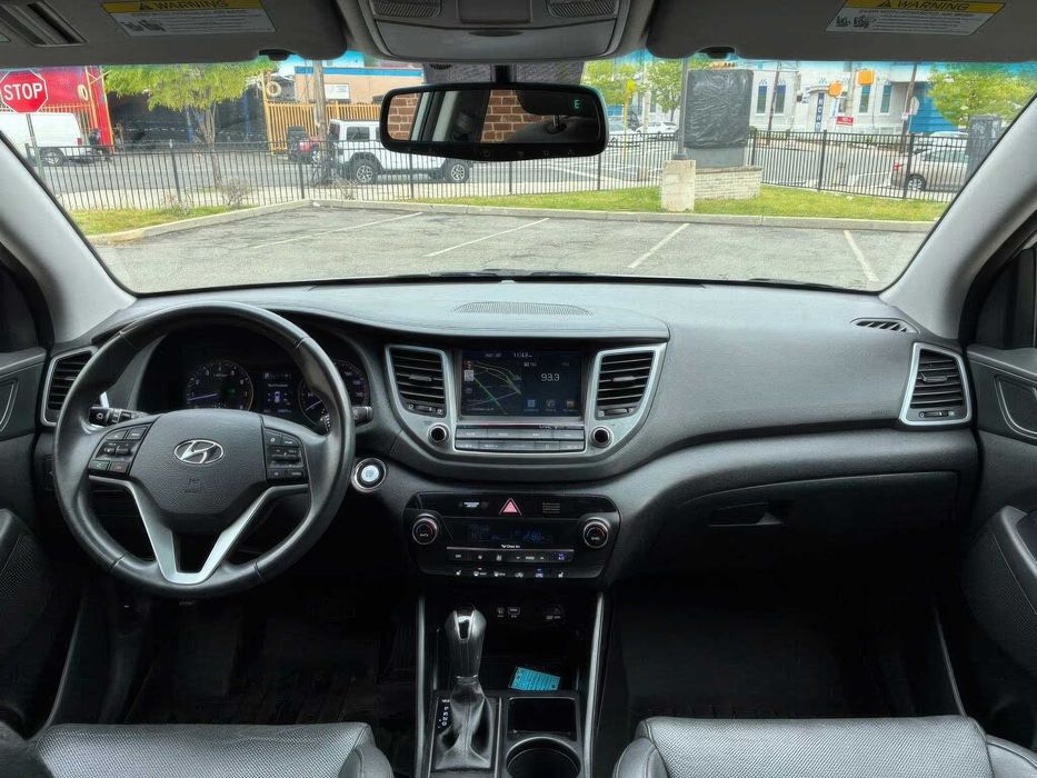 Hyundai Tucson Limited      2018