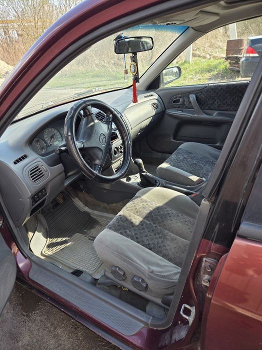 Продам Мазду 323f