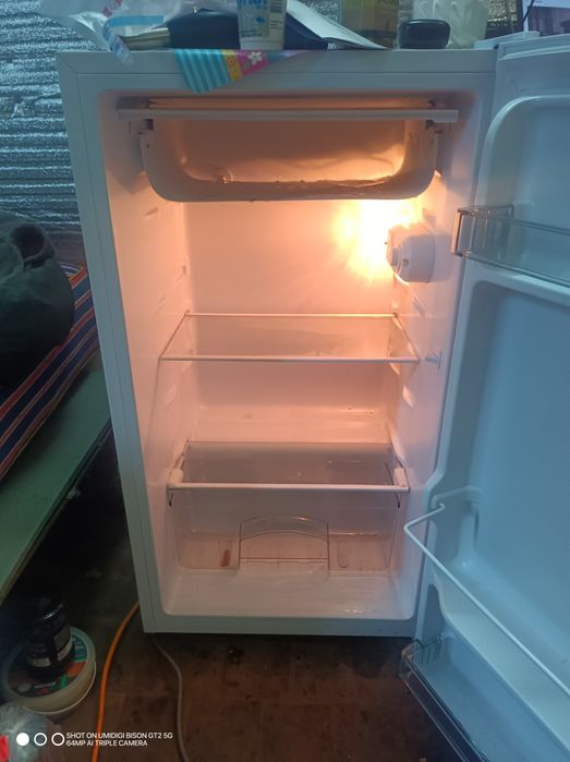 Продам холодильник