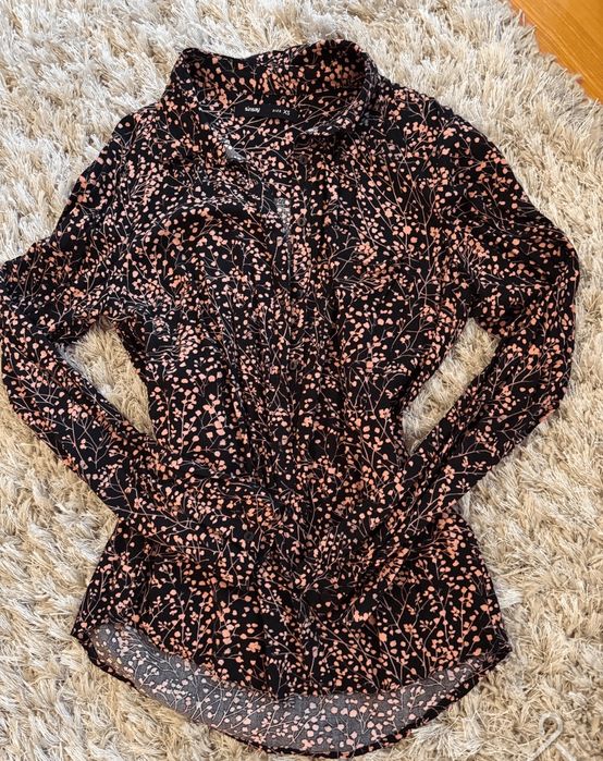 Жіноча фірмова блузка