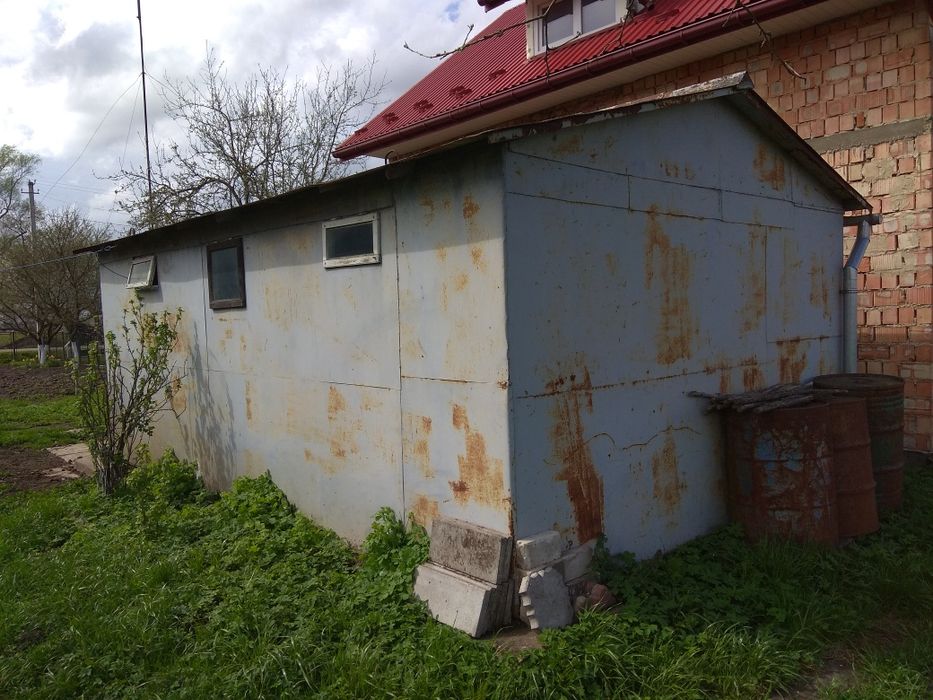 Гараж. Ціна договірна.
