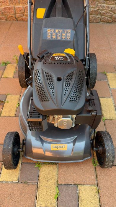 Бензинова газонокосарка Expert Garden DY180-135SB-05