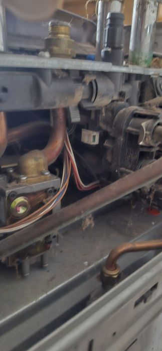 ГАЗОВИЙ КОТЕЛ Ariston EGIS, у робочому стані. Самовивіз.