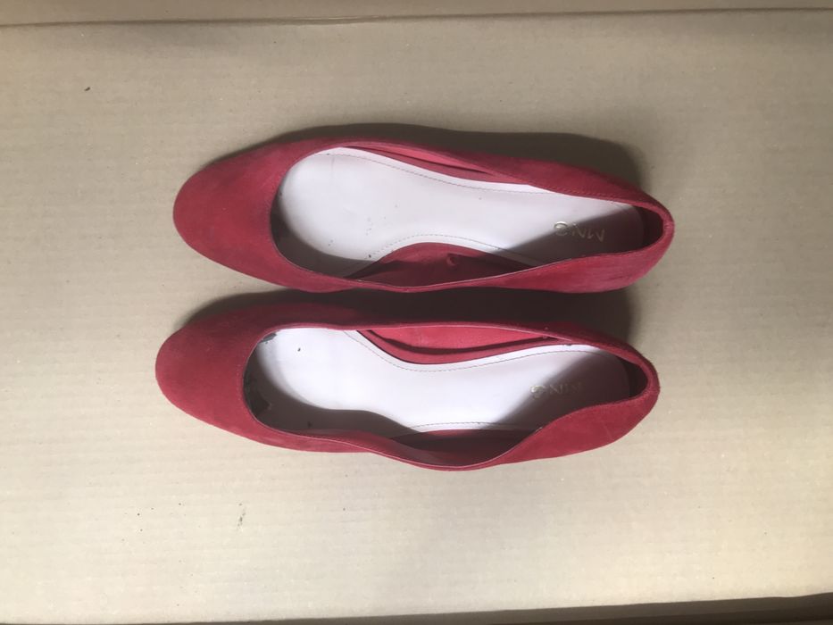 Vendo de Sapatos vermelhos estilo sabrinas
