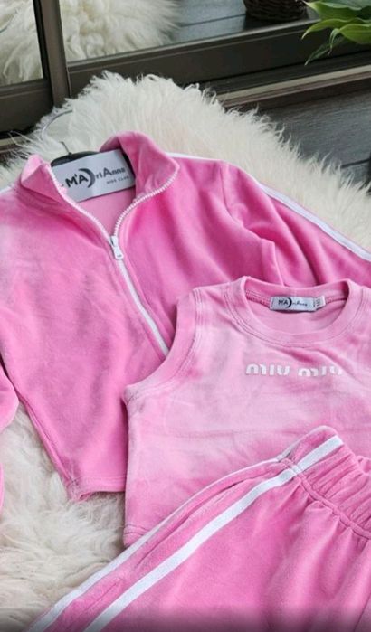 Новий!Стильний велюровий костюм трійка для дівчинки140,146,152,158,164