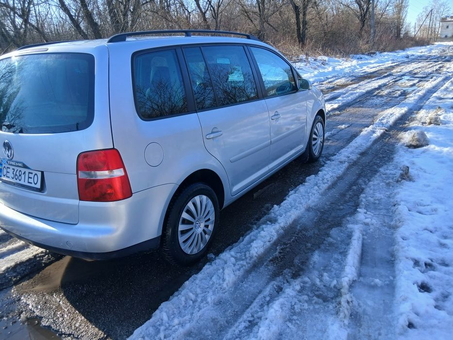 Продам VoIkswagen Tauran. 1 6 Бензин.