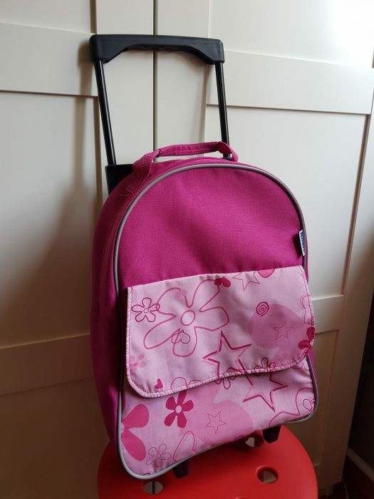 Torba na kółkach na akcesoria dla lalek