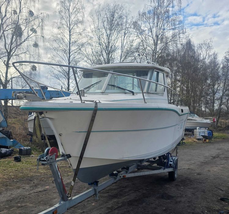 Łódź motorowa Ocqueteau 625 Volvo penta TAMD 22 Diesel