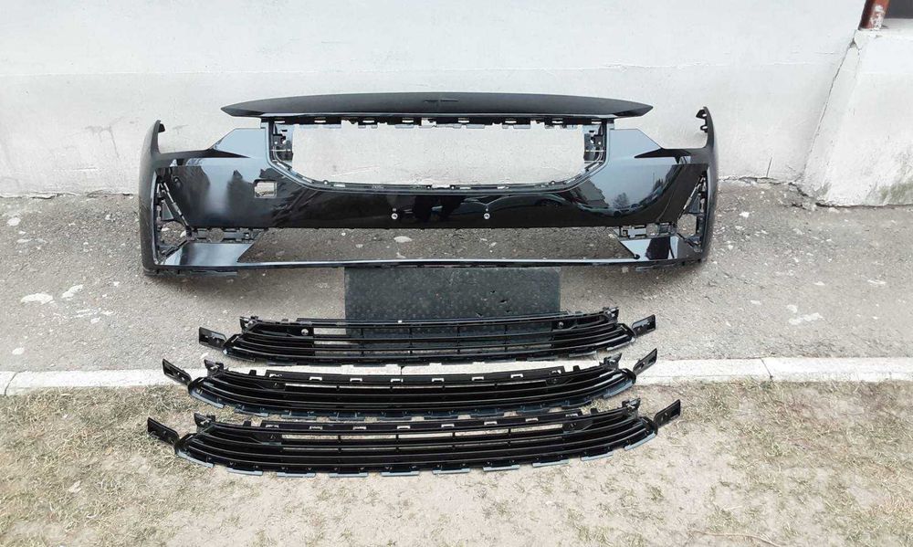 Polestar 2 решітка в бампер